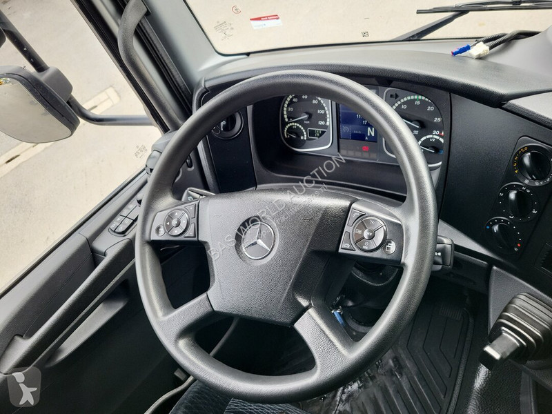 Teherautó Mercedes 1524