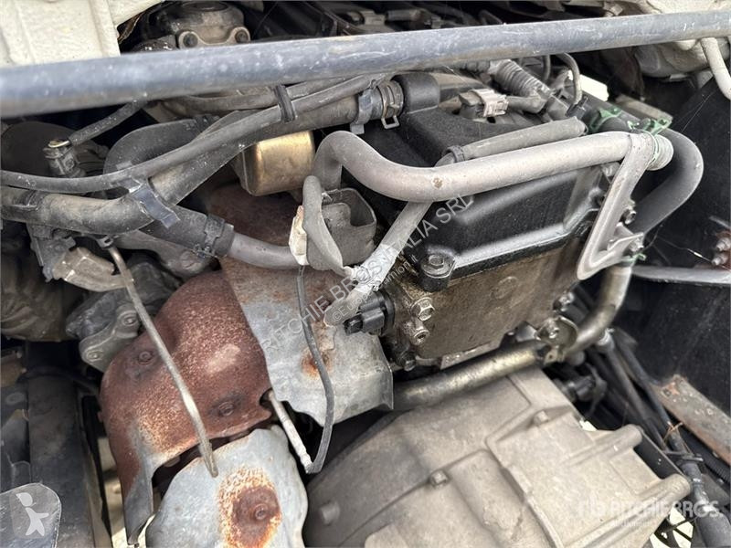 Camion  PNT205 NHD 18.1 m on Nissan Cabstar...