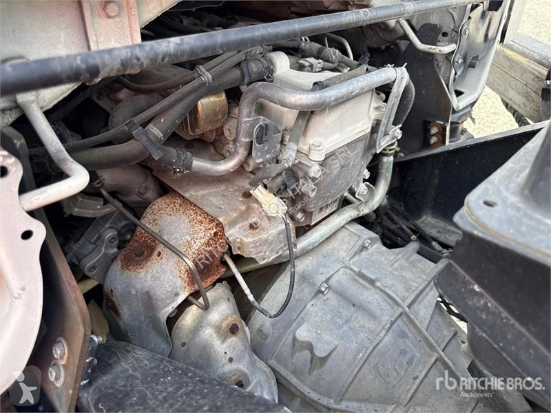 Lastbil Nissan Isoli PNT 230 20.5 m on Nissan...