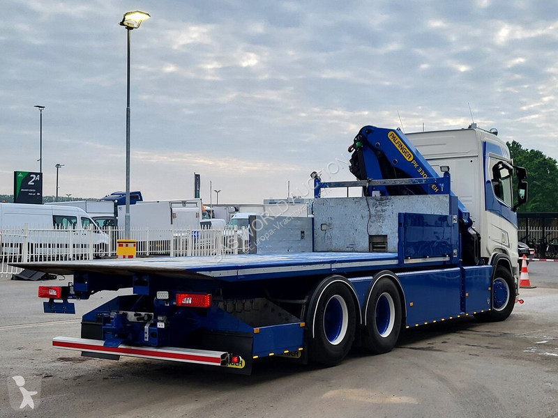 Camião Scania 580