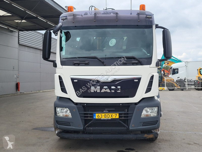 Camión MAN 28.360