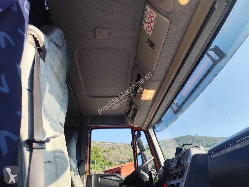 Iveco 260 S 42 truck
