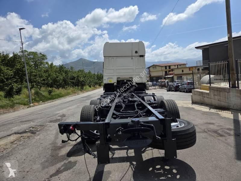Camion DAF 440