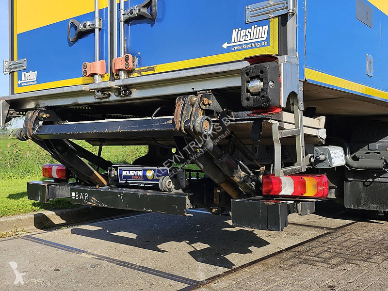 Camião Mercedes ATEGO 1223 FRC 12-28 LIFT A/C