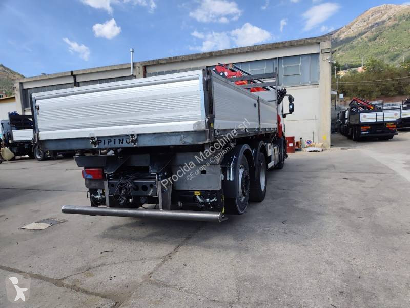 Iveco AD 260 S 31 X/P truck