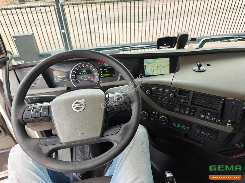 Camion Volvo 460 6x4 GlobeTrotter Euro6C - 10T...