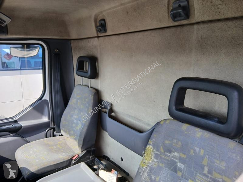 Camion Renault 210