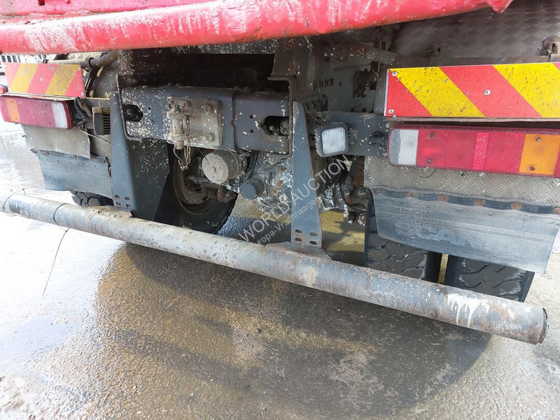 Lastbil Scania 420