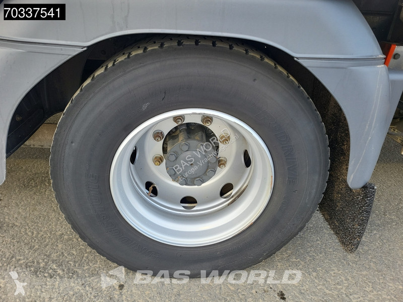 Lastbil Mercedes 1324 4X2 13t 6-Cylinder Engine...