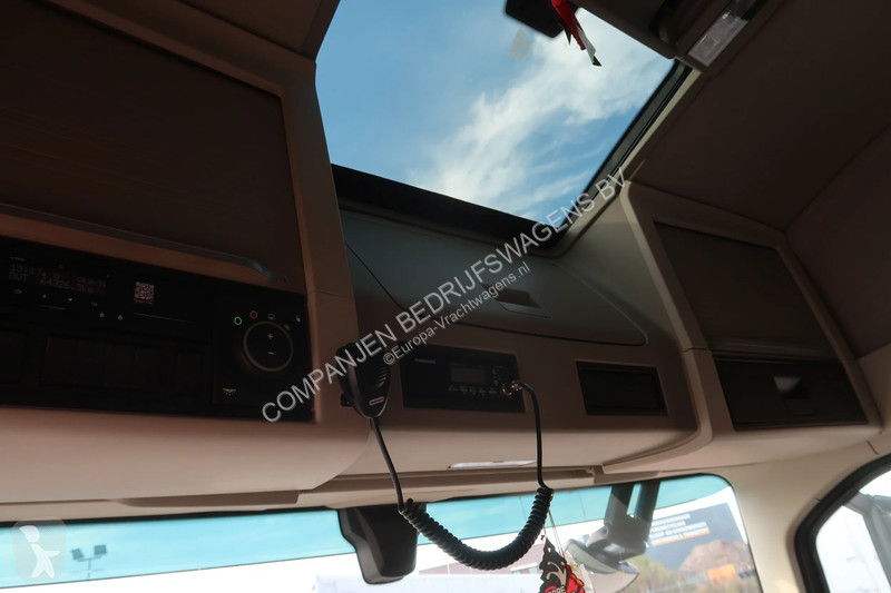 Camião Volvo 420