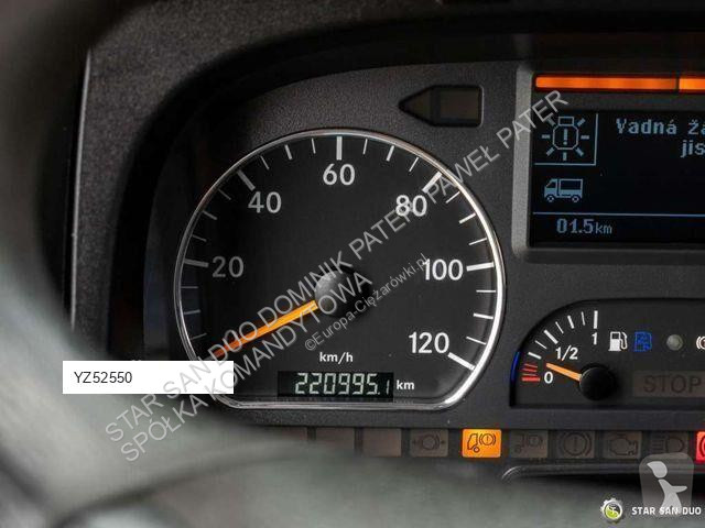 Ciężarówka Mercedes 1226 4x4 mobile workshop