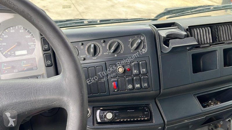 Camión MAN 26.460 (MANUAL GEARBOX / POMPE...