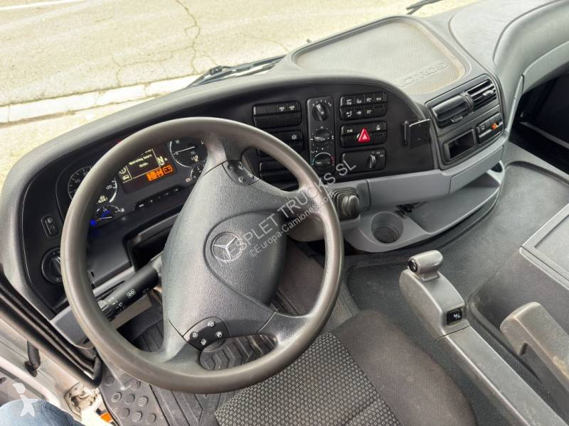 Ciężarówka Mercedes 2636