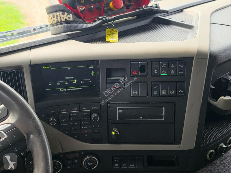 شاحنة Volvo 420 8x2- Z-CRANE/REMOTE CONTROL!!...