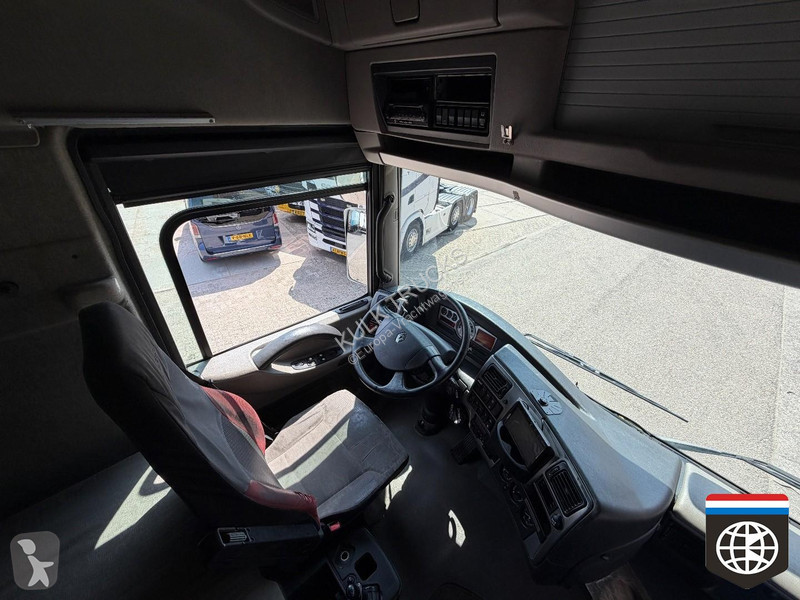 Камион Renault MAGNUM 520 Euro 5 - Open flatbed...