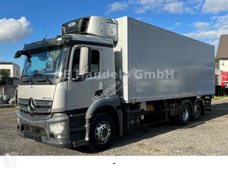 Teherautó Mercedes 2543 LL M CS...