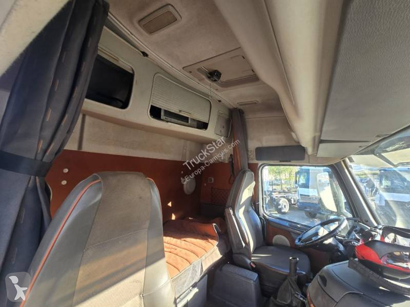 Kamion Volvo 550