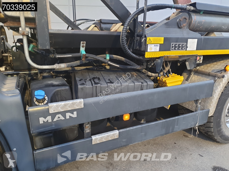 MAN 26.460 6X4 Full Steel Big-Axle Hiab Skip...