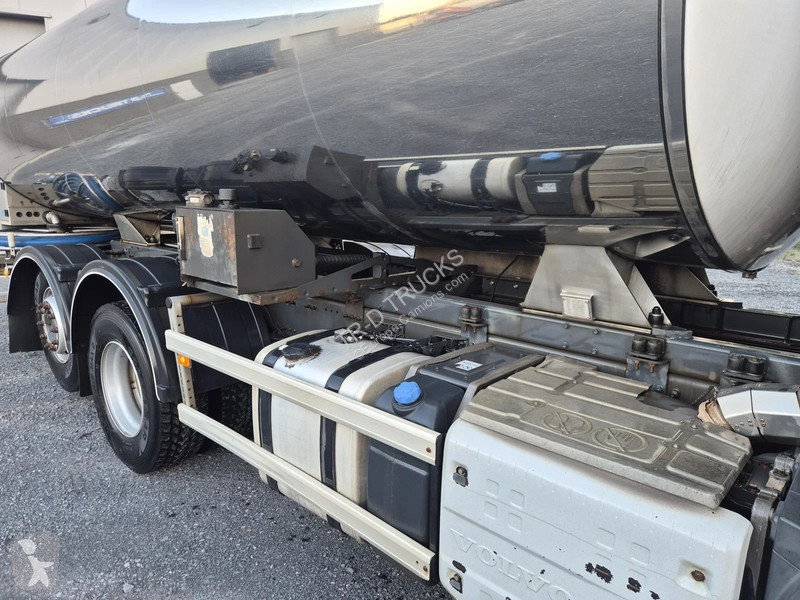 Kamion Volvo FMX 370 16000L INSULATED INOX TANK...