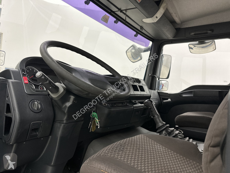 MAN 33.400 - 6x4 truck