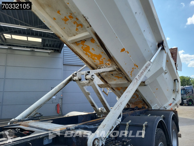 MAN 35.390 8X4 19m3 tipper Steelsuspension...