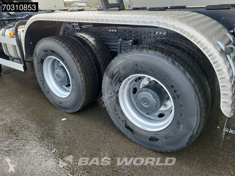 Kamion Mercedes 4242 8X4 NEW! 13ltr engine 20m3...