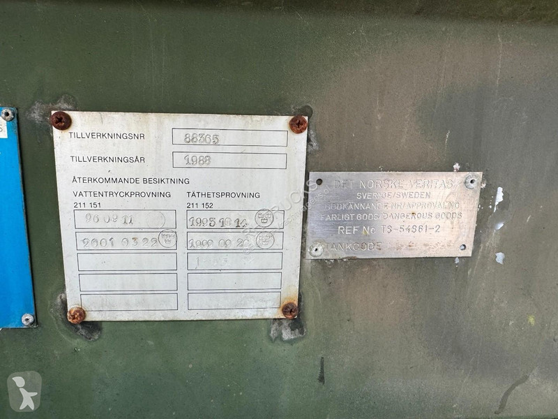 Kamion Volvo 6X4 Robson-Drive + TANK 14.000 LITER