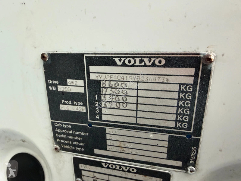 Kamion Volvo FL 608 Lier, oprijplaten