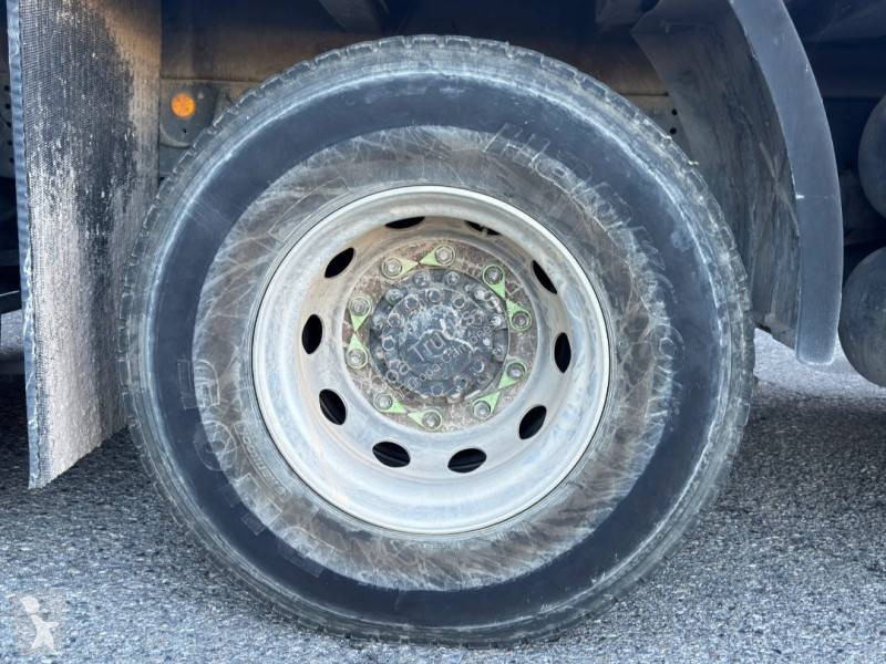 Iveco 310 truck