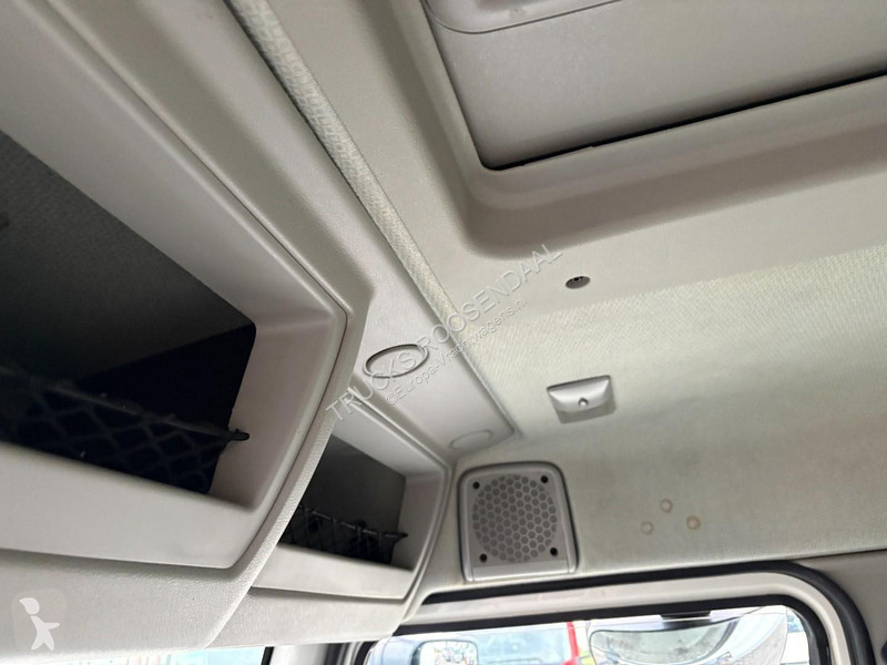 Kamion Volvo 250 + 12t + 6cyl + BOX 7.28 + EURO...