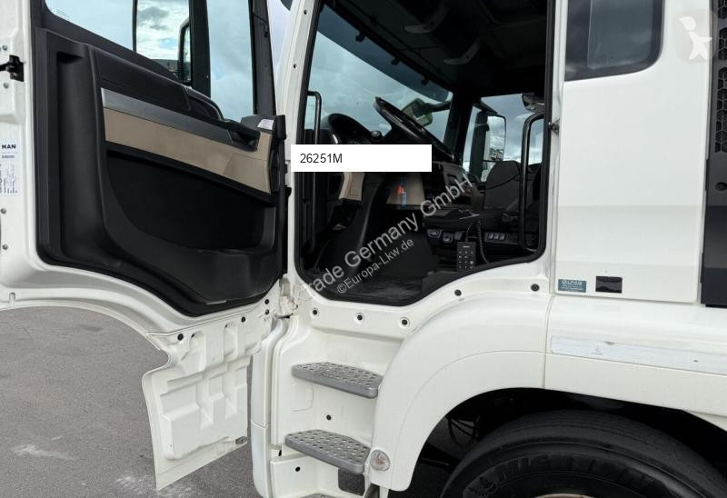 MAN TGS 18.400 4x2 Koffer AHK truck