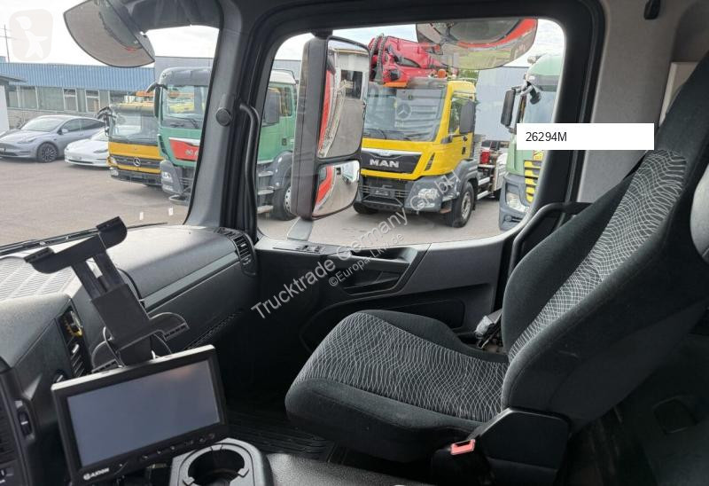 Kamion Mercedes 3243 8x4 Schwarzmüller /...