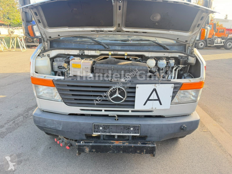 Vrachtwagen Mercedes 816D BB DoKA 13m3 8,2t...