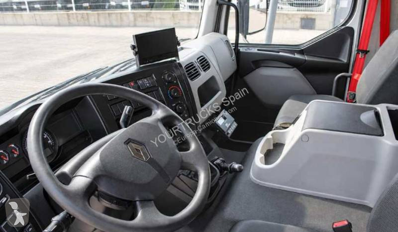 Vrachtwagen Renault 240