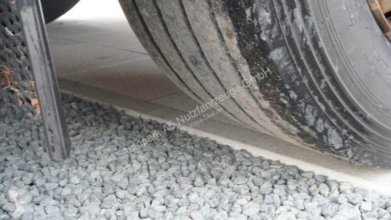 Kamion Iveco 500E6 Pritsche + Plane Zug...