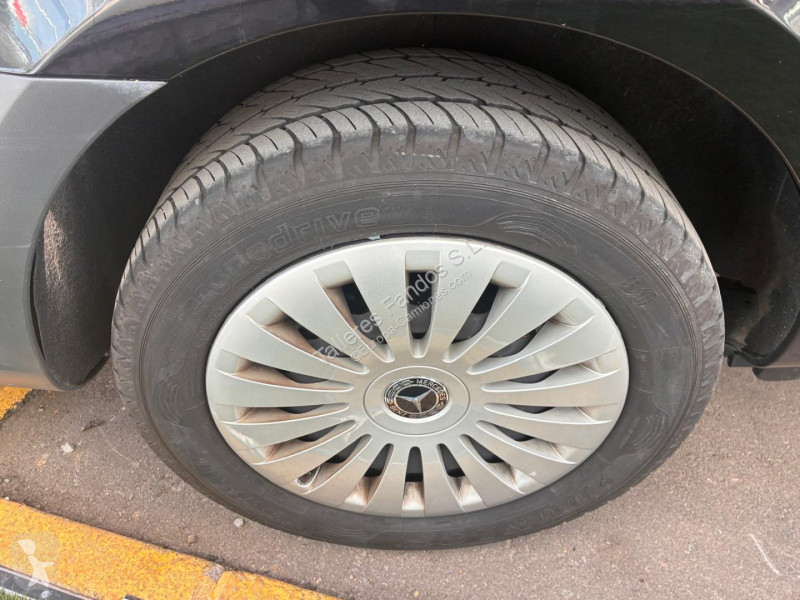 Lastbil Mercedes VITO 114