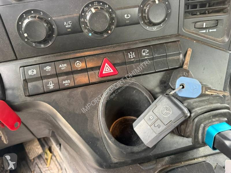Beton Mercedes 3243