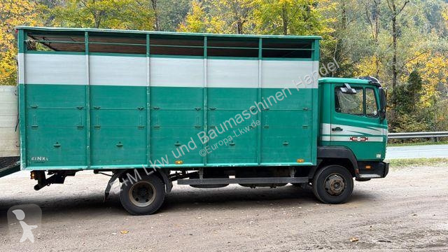 Teherautó  817L D VIEHLKW FÜR 7 KÜHE