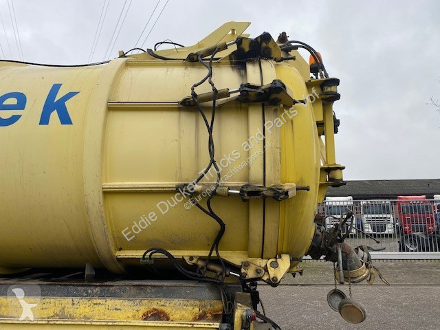 Lastbil  FLOOR 17-28 VACUUM TRAILER