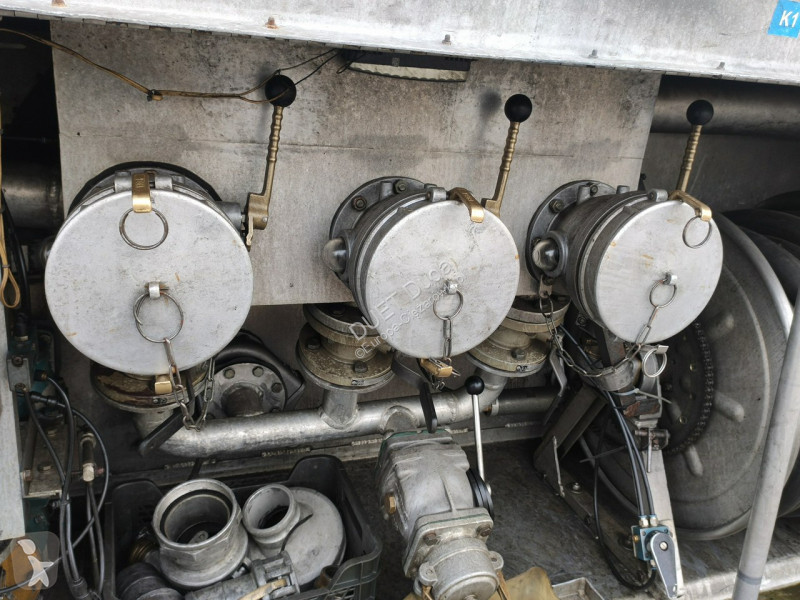 Lastbil MAN TGA 26.310 Autocysterna z Dystrybucją