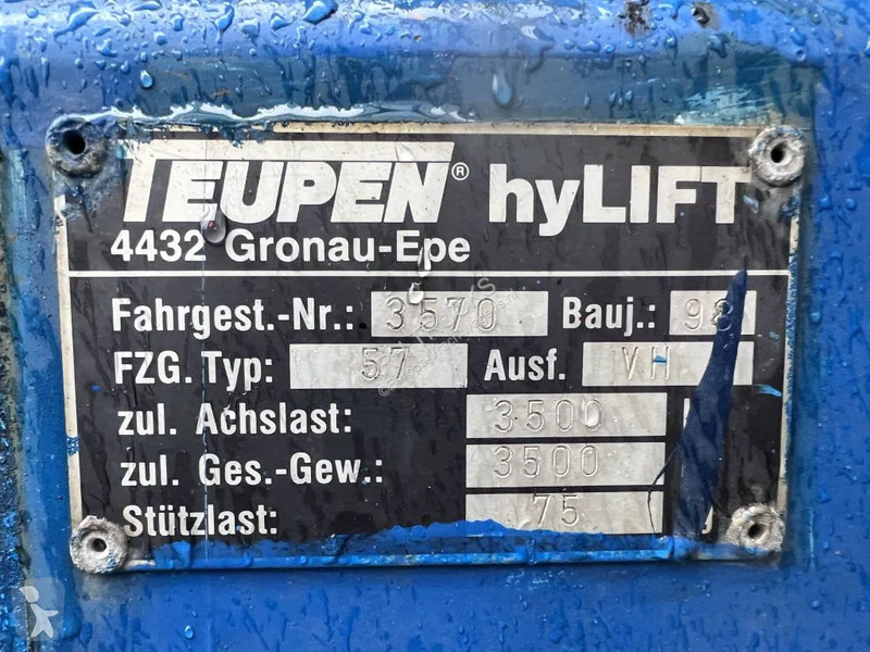 Vrachtwagen International 4600 4x2 210HP +...