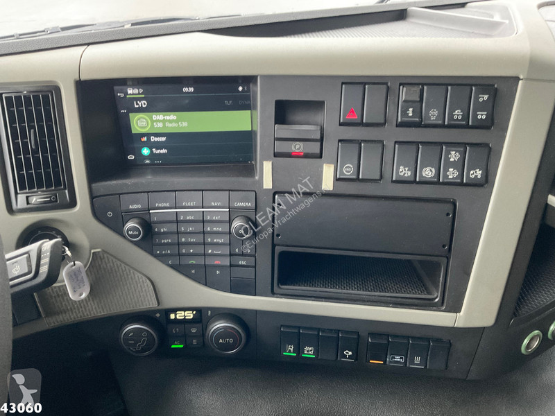 Kamion Volvo FM  Effer 26 Tonmeter laadkraan...