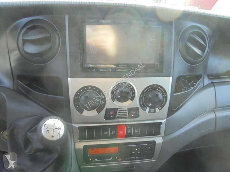 Kamion Iveco 40C17 + Euro 5 + Dhollandia Lift +...