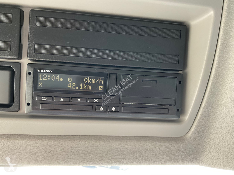 Camion Volvo 350 6x2 HMF 19 Tonmeter laadkraan...