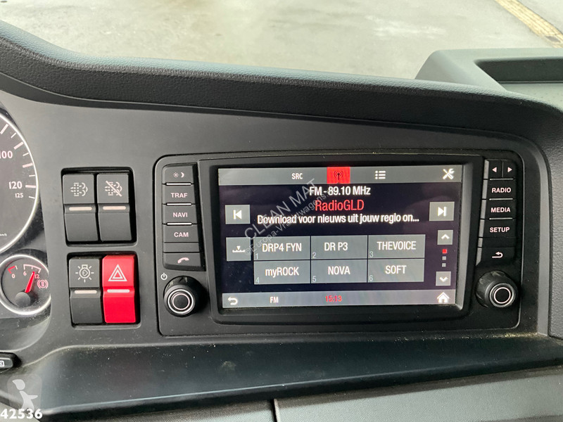 شاحنة MAN 35.500 8x4 HMF 95 Tonmeter laadkraan...