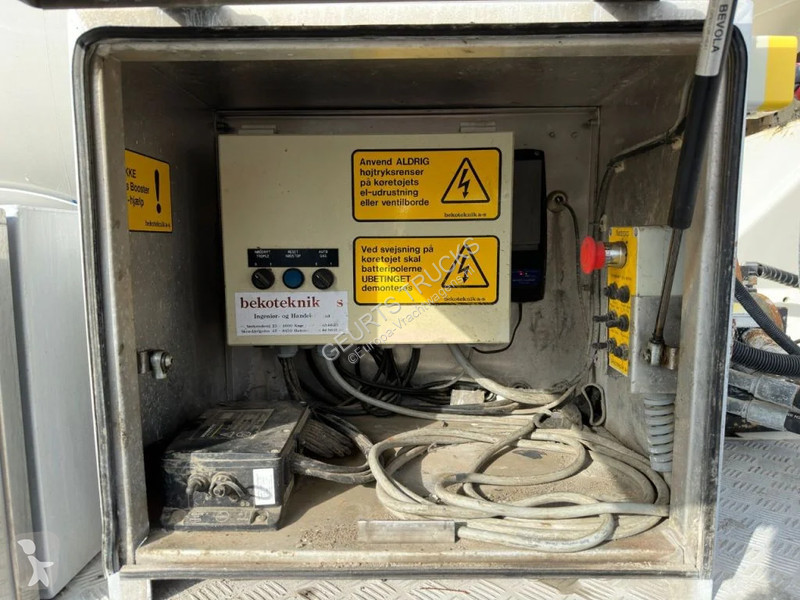 Kamion Volvo 8X4 + STETTER 9 M3 MIXER/MISCHER +...