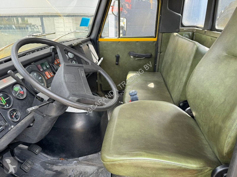 Lastbil Volvo 10 WRECKER / TOW TRUCK / DEPAAGE...