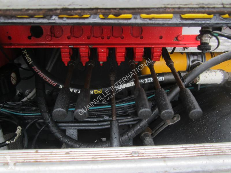 Camion DAF 410