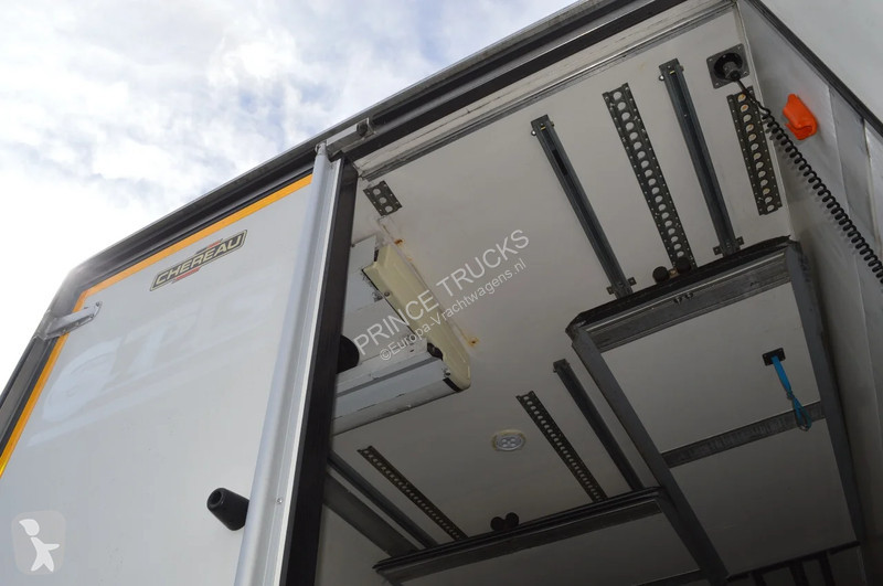 Vrachtwagen Volvo FE 260 * EURO5 * CARRIER...