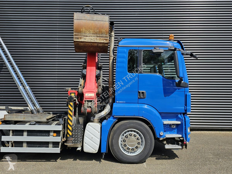 Kamion MAN 35.400 8x4-4 / PALFINGER Z CRANE +...